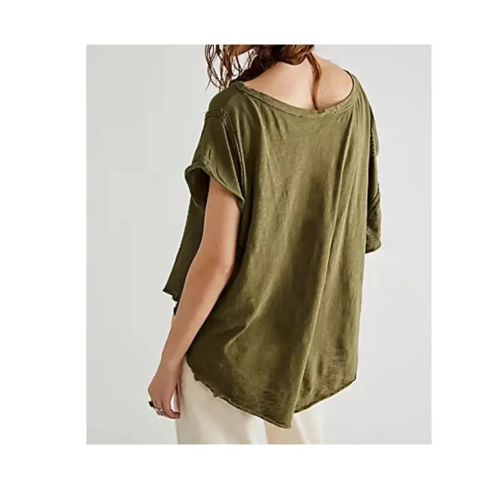 We The Free People U Fancy Slouchy Tee in army olive green Women’s S NWOT